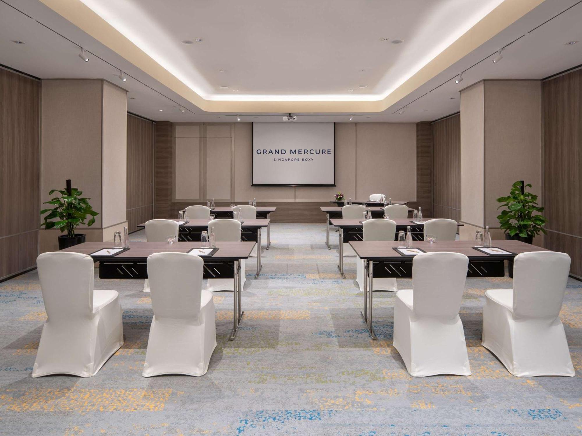 Grand Mercure Singapore Roxy Exterior foto
