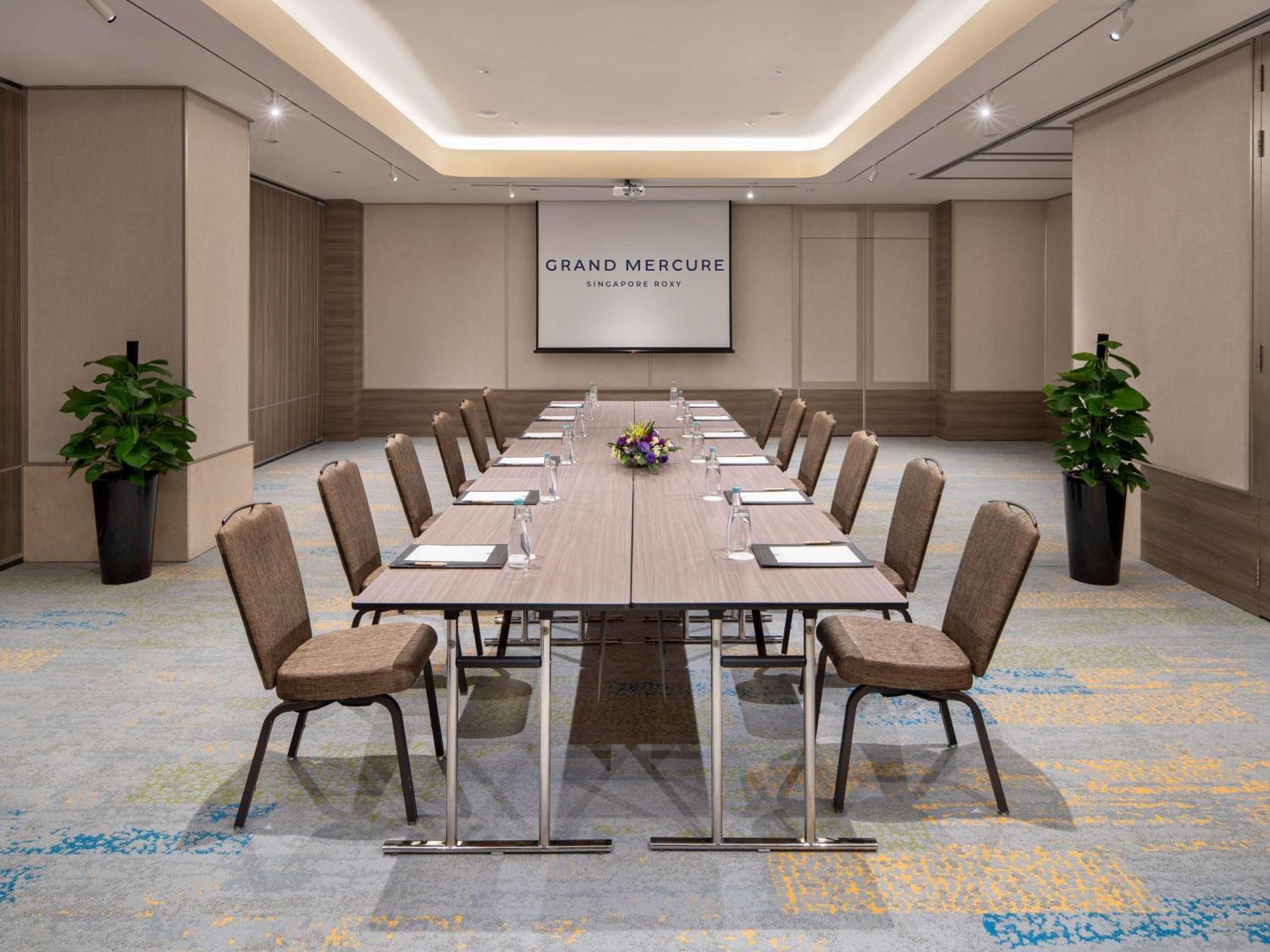 Grand Mercure Singapore Roxy Exterior foto